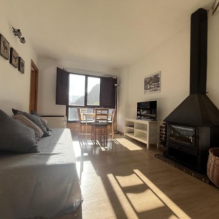 Apartamentos Turisticos Rio Gallego Canfranc Ngoại thất bức ảnh