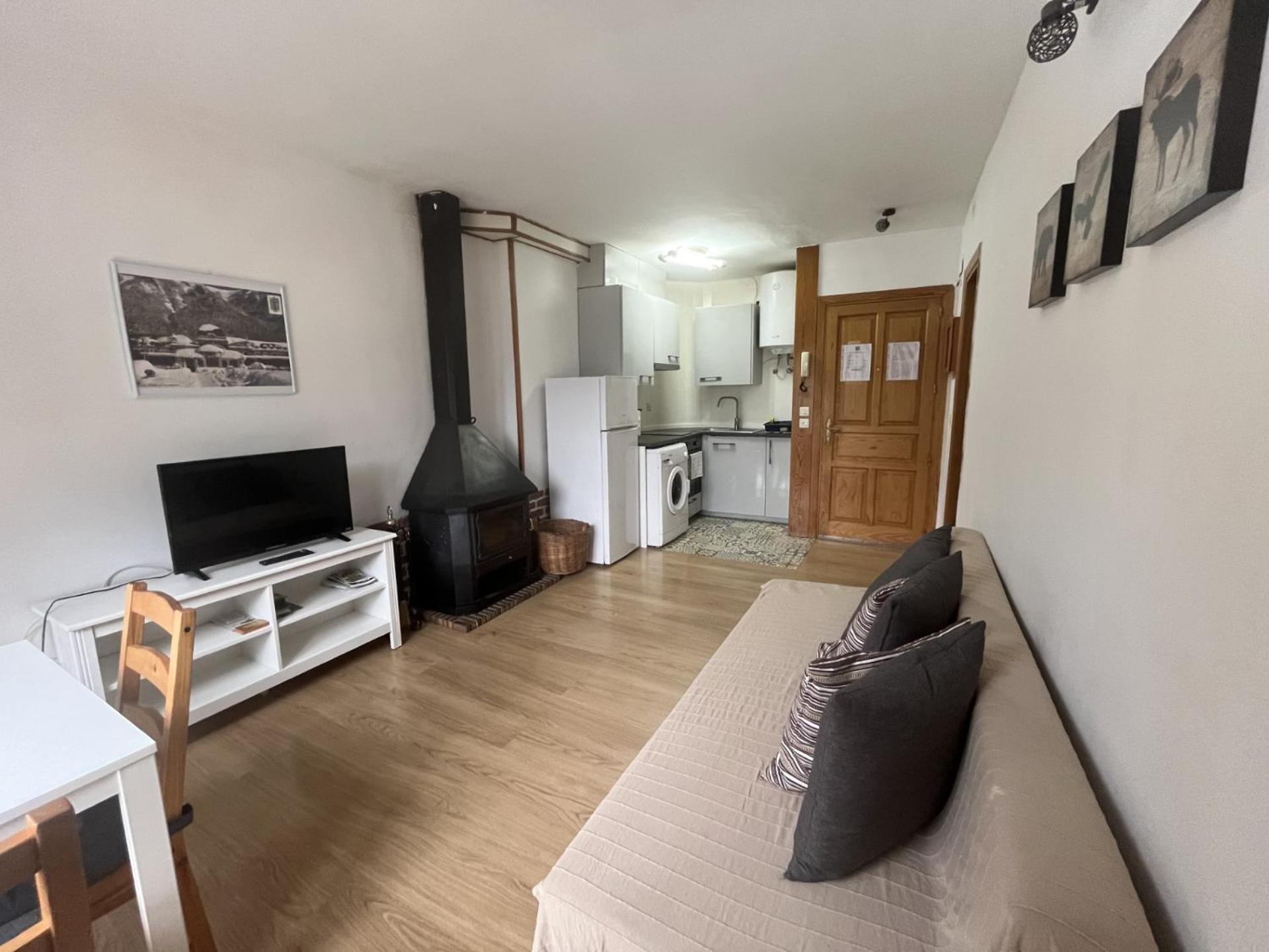 Apartamentos Turisticos Rio Gallego Canfranc Ngoại thất bức ảnh